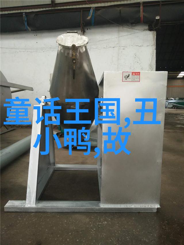 在森林深处的传说古老村落的警钟响起