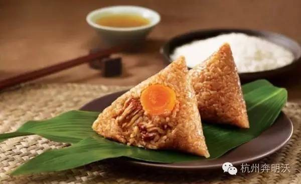 屈原故事50字左右_屈原故事_屈原故事英语