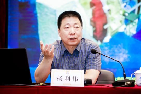 杨利伟故事脱离原来的轨道_杨利伟故事短文_杨利伟的故事